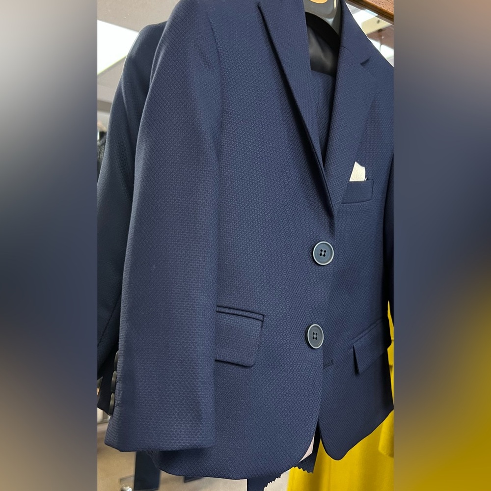Kids Suits - Picture 5 of 5